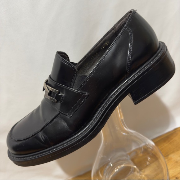 * SOLD * Men's Vintage Bass Black Leather Loafers Size 11 1/2 M - Picture 1 of 11